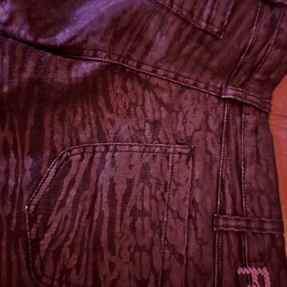 FOX Jean shorts maybe wore one time.. super cute.. just to short for me.. - Picture 3 of 3